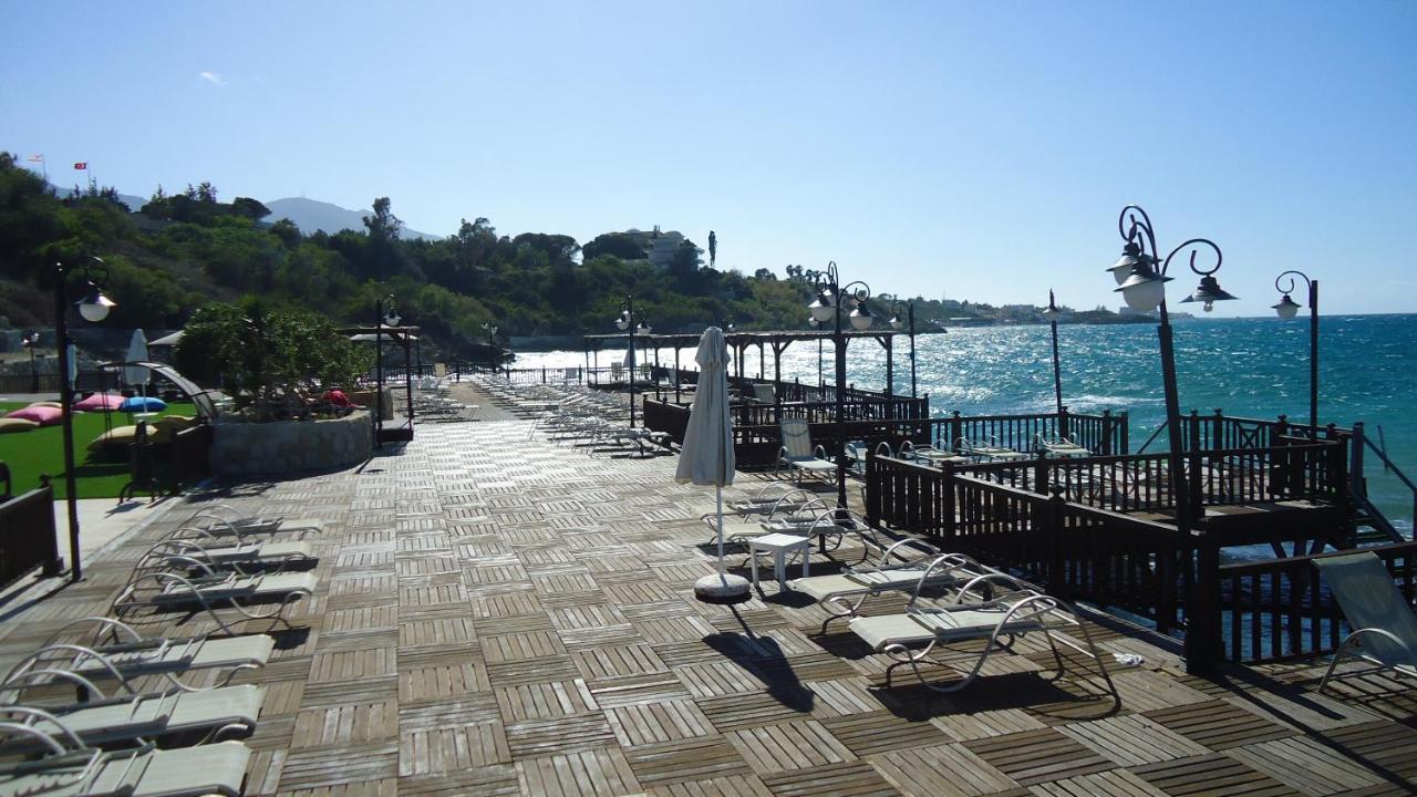 Ada Beach Hotel Krini Екстериор снимка