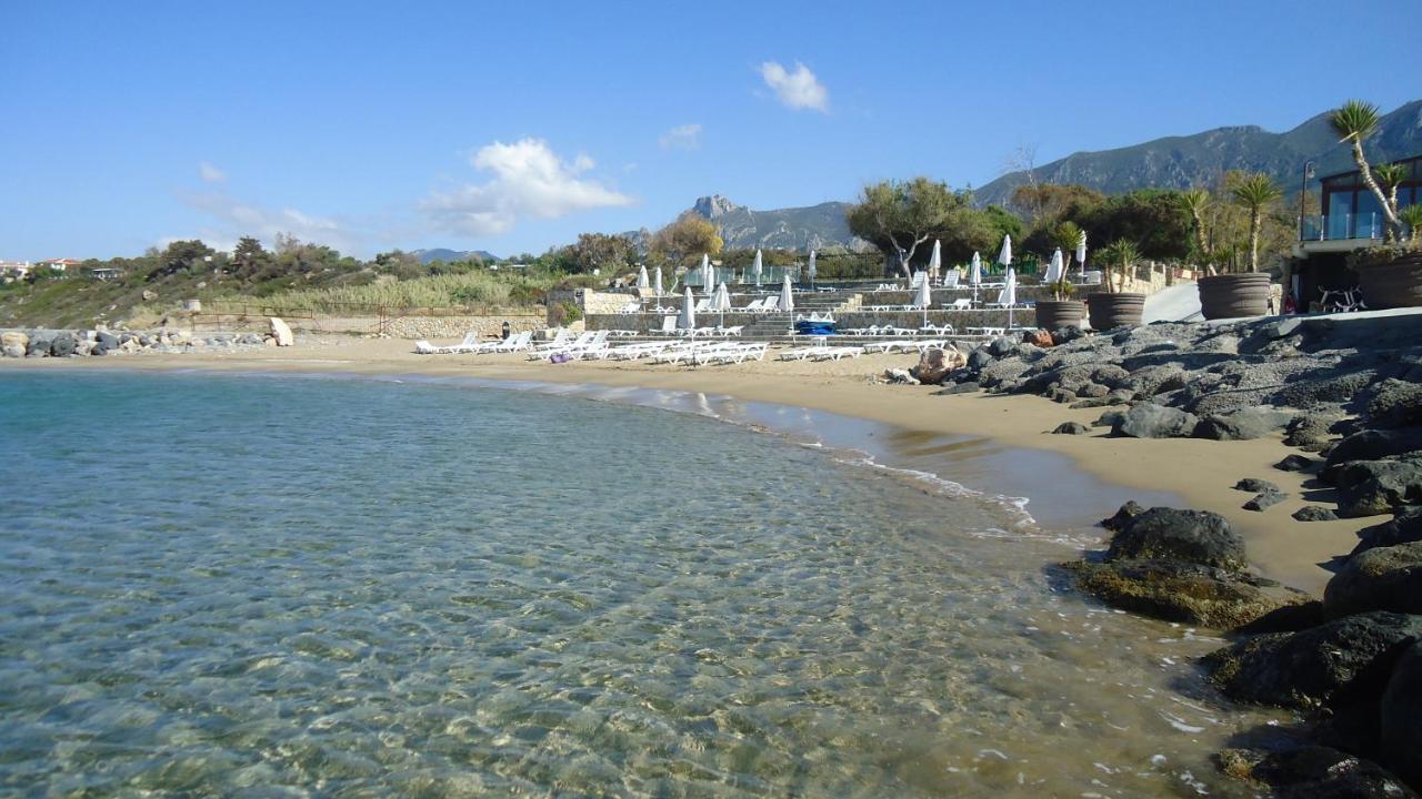 Ada Beach Hotel Krini Екстериор снимка